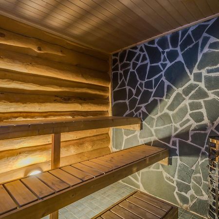 Auroracabin Chalets Saariselka Bagian luar foto